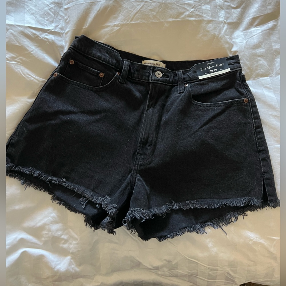 Curve Love High Rise Mom Short